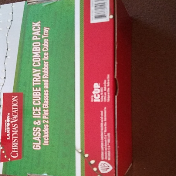 NIB. National Lampoon's Christmas Vacation Glass & Ice Cube Tray Combo - Picture 5 of 6